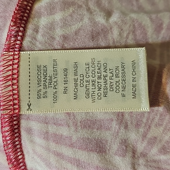 3/$20 Greige M Palms Lace Top - Picture 10 of 10